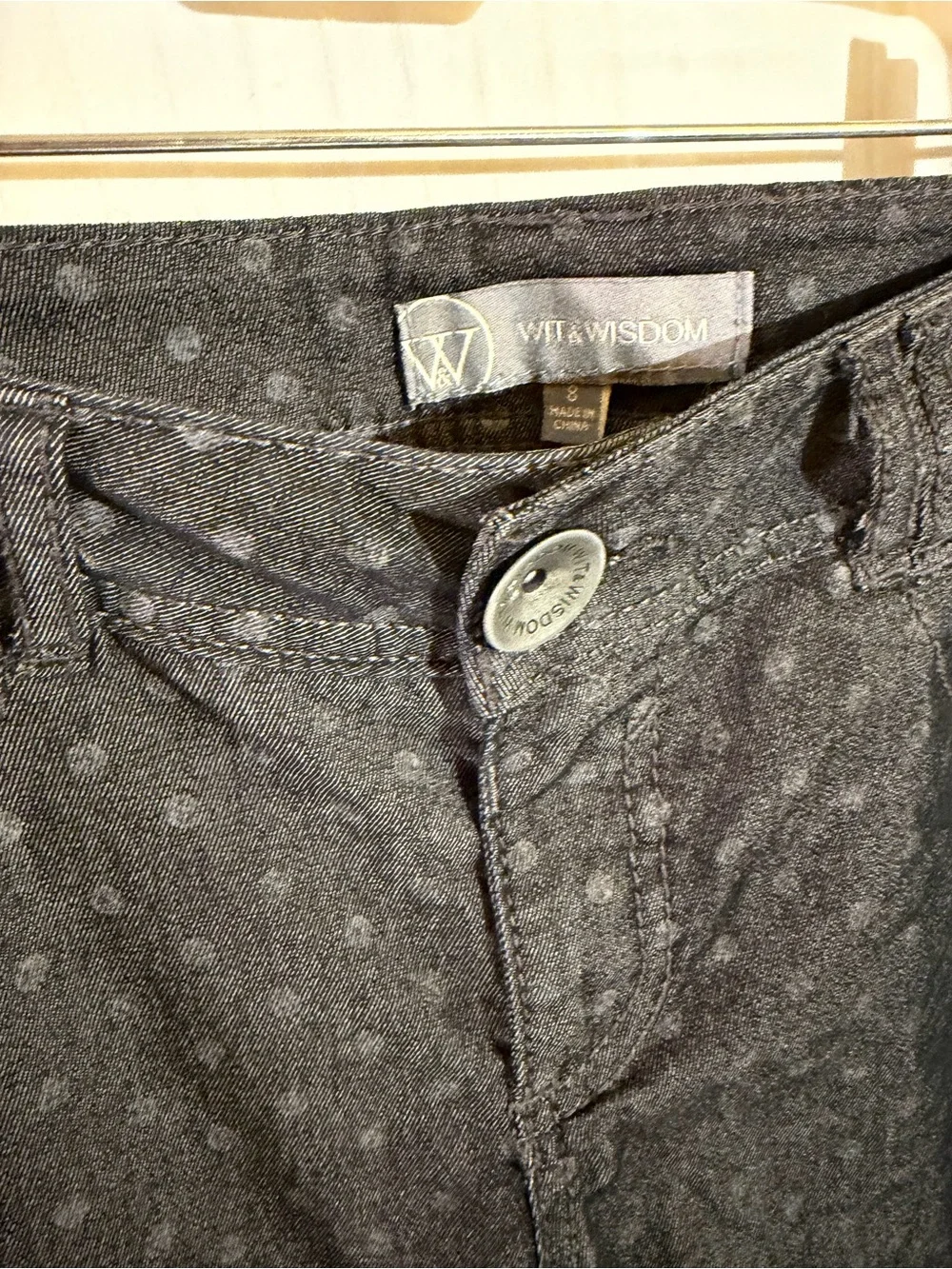 Wit & Wisdom subtle polka dot blue pants jeans women’s size 8